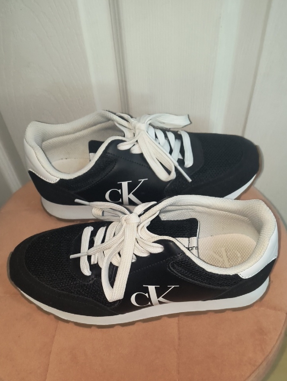 Calvin Klein Camina Sneaker Women's Size 7 - Picture 4 of 8